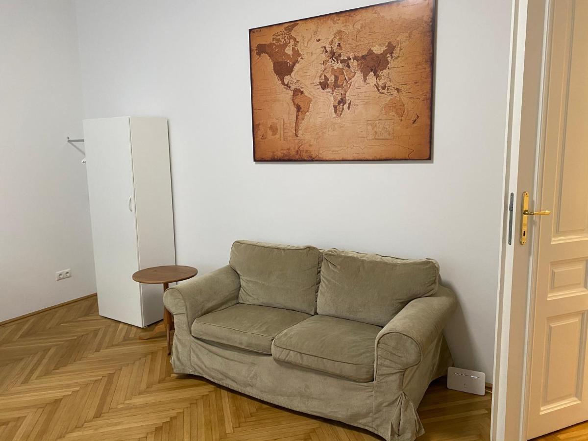 Apartament Mq *